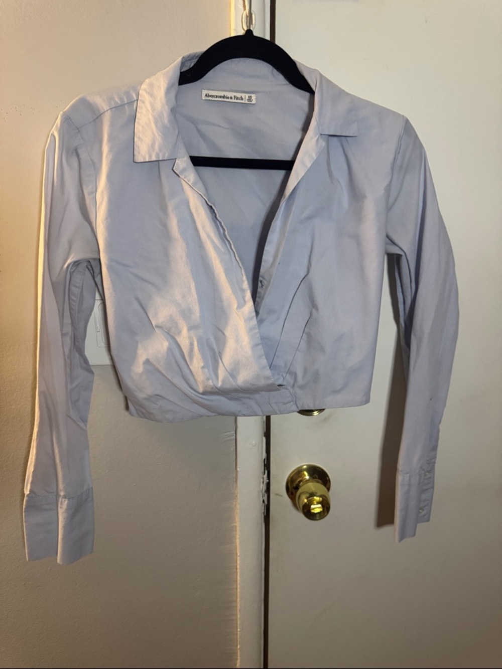 Abercrombie & Fitch Pale Blue Cropped Wrap Button-Down Shirt